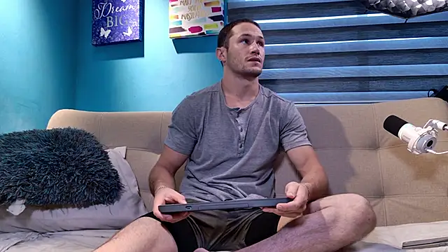 AxelFairchaild online show from September 10, 2025, 1:00 pm