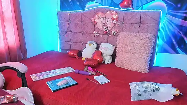 Melanyy 100 online show from February 17, 2026, 7:31 pm