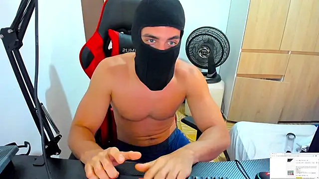 Calihotcaliente277 online show from January 20, 2025, 7:14 pm