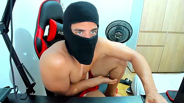 Calihotcaliente277 online show from January 21, 2025, 2:48 pm