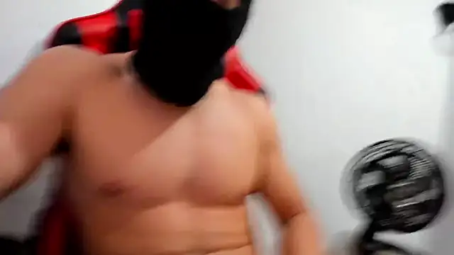 Calihotcaliente277 online show from March 3, 2025, 2:26 pm