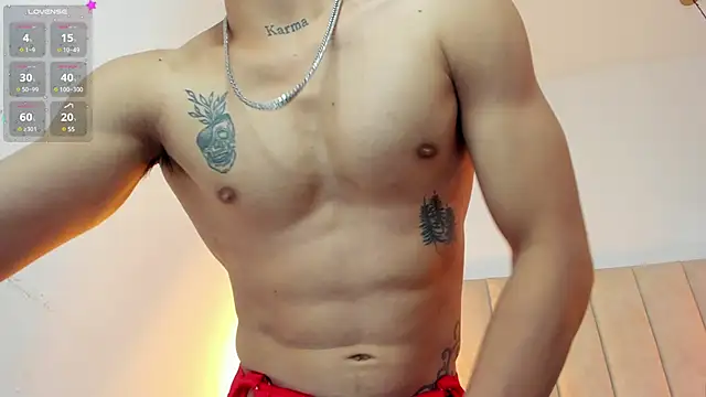 Snapshot of AkazaBoy_ chatting on January 13, 2025, 8:05 am AkazaBoy  online show from January 13, 2025, 8:05 am