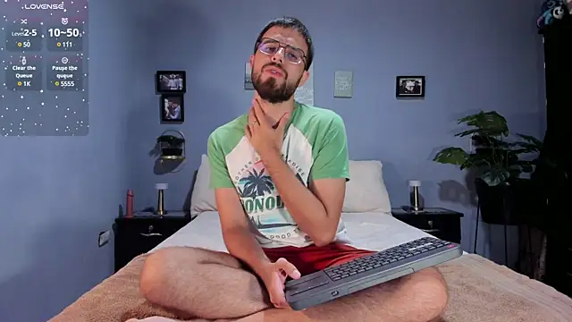 ETHAN ADAM online show from February 18, 2025, 11:52 pm