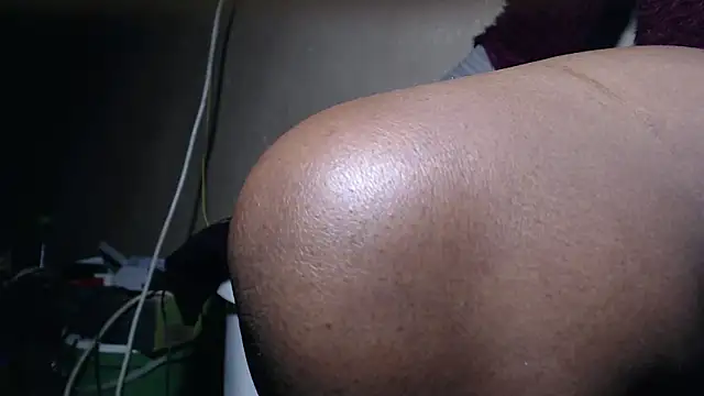 hotriders70e online show from November 18, 2025, 9:03 am