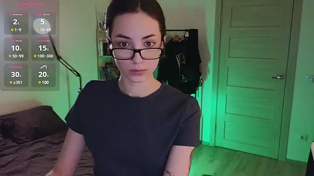 Snapshot of Space_X_Roxy_ chatting on January 18, 2025, 4:53 pm Space X Roxy online show from January 18, 2025, 4:53 pm