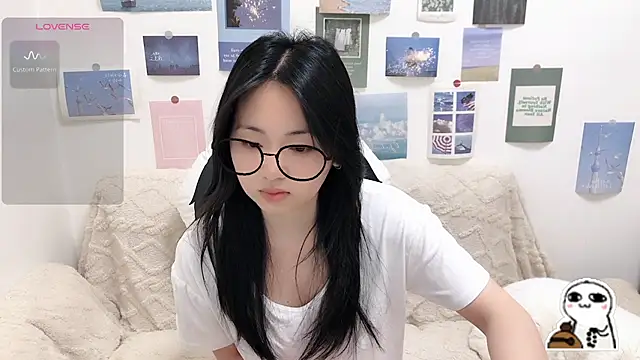 Snapshot of LiLiYbaby chatting on March 1, 2026, 6:15 am LiLiYbaby online show from March 1, 2026, 6:15 am