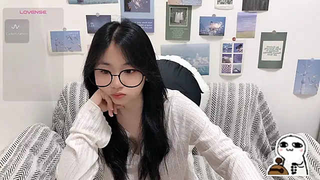 LiLiYbaby online show from June 11, 2026, 6:55 am