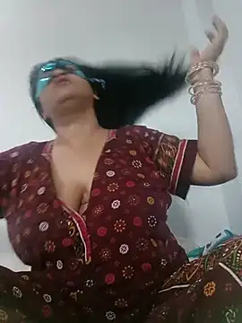 Snapshot of Punjabi_beauty123 chatting on October 31, 2025, 3:07 am Punjabi beauty123 online show from October 31, 2025, 3:07 am