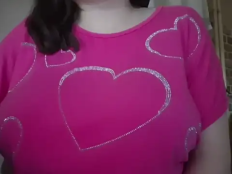 AalinnaK online show from December 18, 2025, 12:33 pm