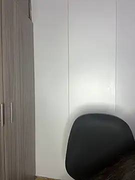 Snapshot of floriamANDjazmin chatting on February 24, 2026, 6:28 pm floriamANDjazmin online show from February 24, 2026, 6:28 pm