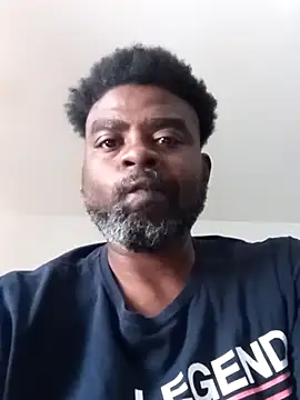 SLOWSTRO online show from September 20, 2025, 6:31 pm