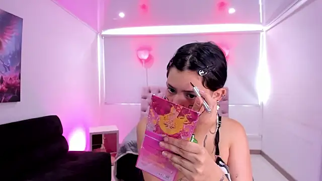 AuroraDiaz online show from September 24, 2025, 7:39 pm