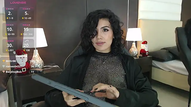 LeeThompson  online show from December 18, 2024, 6:03 pm