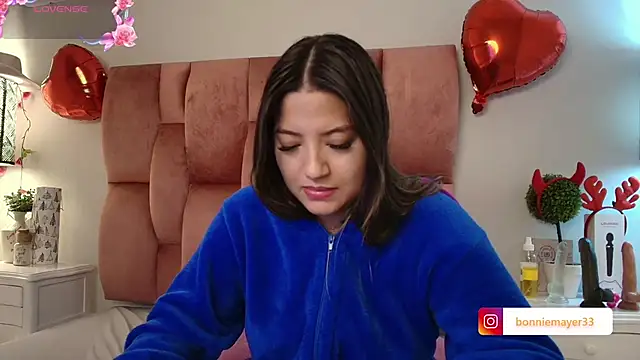 SweetBonniie online show from March 21, 2025, 5:56 pm