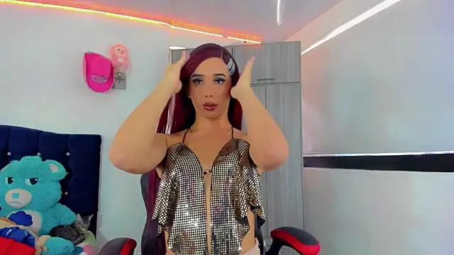 Hellen moons   online show from October 15, 2025, 5:57 pm