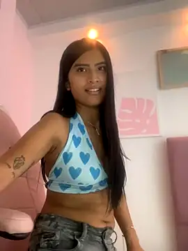 Snapshot of _18_laura chatting on November 21, 2025, 3:49 am 18 laura online show from November 21, 2025, 3:49 am