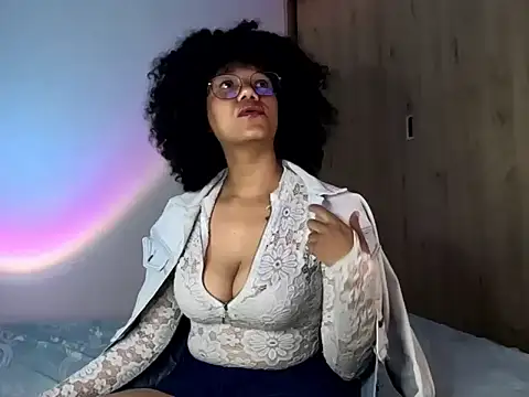 Ale xandra online show from April 3, 2026, 12:19 am