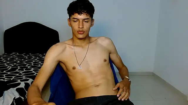 satisfactionx22 online show from January 19, 2025, 1:32 am