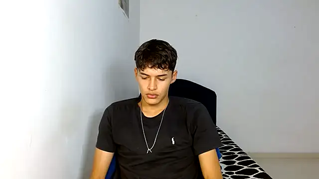 satisfactionx22 online show from February 25, 2025, 7:58 pm