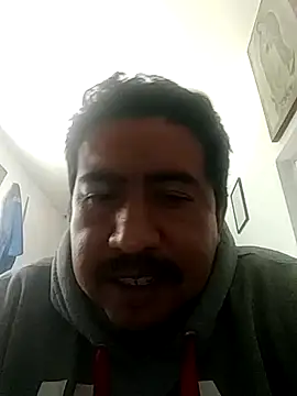 Snapshot of Loco1407 chatting on November 3, 2025, 6:31 pm Loco1407 online show from November 3, 2025, 6:31 pm