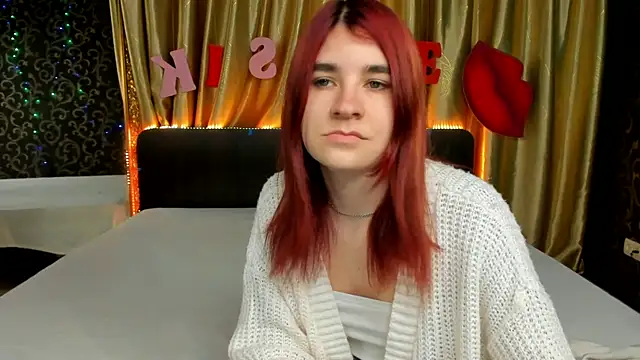  Polly Love  online show from February 18, 2025, 4:16 pm