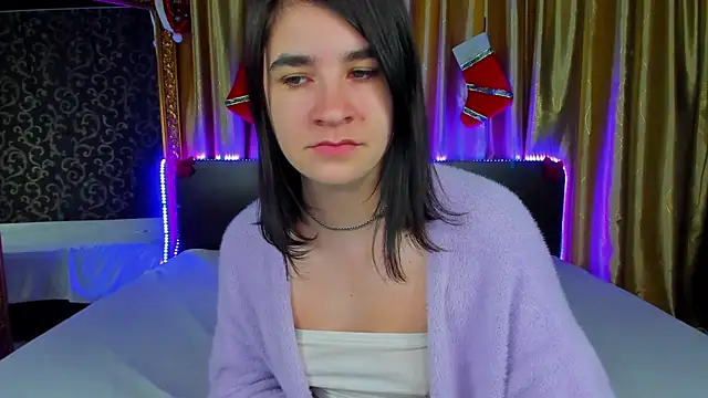  Polly Love  online show from December 18, 2025, 7:14 am