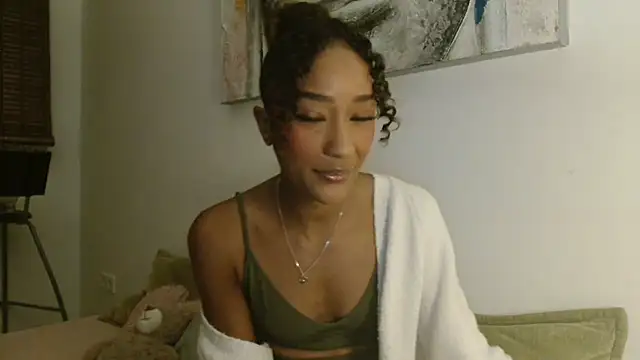 Leilaswe online show from December 6, 2024, 9:13 pm