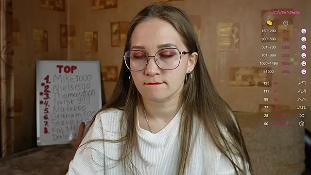 Miatiny online show from March 12, 2025, 3:40 pm