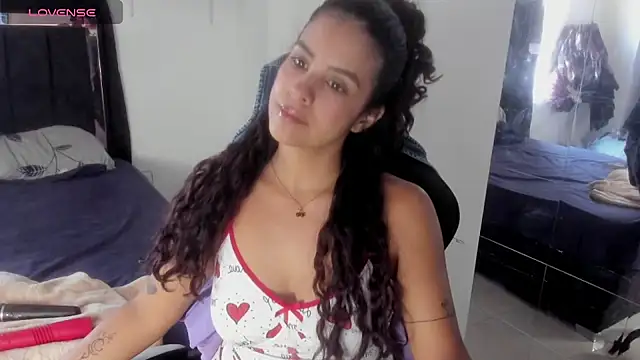 Moon Sammy online show from November 17, 2025, 1:17 pm