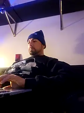 nakedtony81 online show from February 19, 2026, 12:34 pm