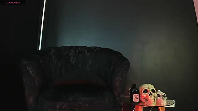 Agnes jones  online show from February 21, 2025, 9:54 pm