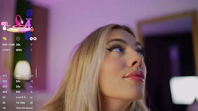 FrancescaNappi online show from September 8, 2025, 4:28 pm