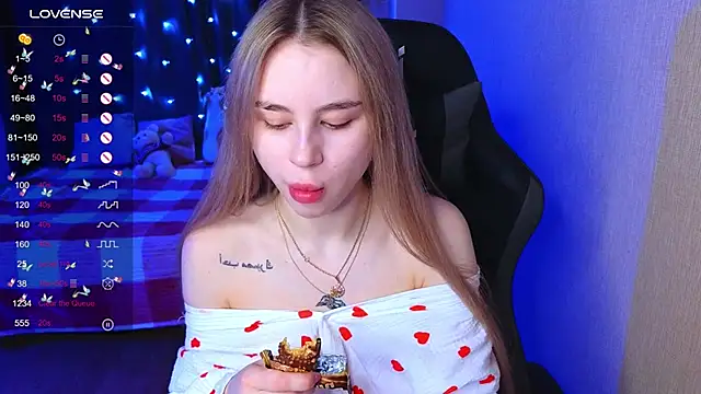 doll barbieee online show from December 3, 2024, 12:38 pm