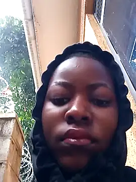 Snapshot of Hash_beb chatting on December 16, 2024, 5:49 am Hash beb online show from December 16, 2024, 5:49 am