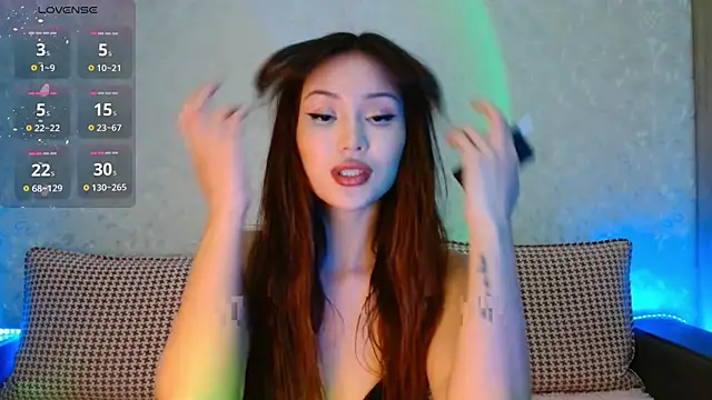 Min Jee  online show from December 6, 2024, 3:00 pm