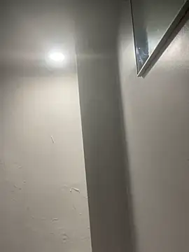 Curveysinaa online show from March 5, 2025, 12:59 am