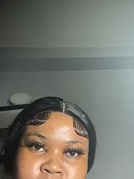 Curveysinaa online show from March 17, 2025, 6:11 pm