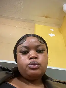 Curveysinaa online show from March 18, 2025, 11:30 am