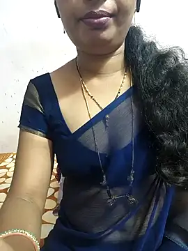 Snapshot of tina_rosy chatting on January 2, 2025, 10:55 pm tina rosy online show from January 2, 2025, 10:55 pm