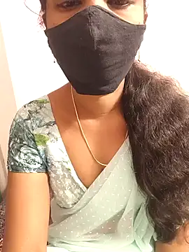 Snapshot of tina_rosy chatting on January 21, 2025, 7:39 pm tina rosy online show from January 21, 2025, 7:39 pm