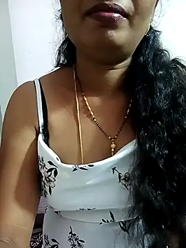 Snapshot of tina_rosy chatting on January 28, 2025, 9:29 pm tina rosy online show from January 28, 2025, 9:29 pm