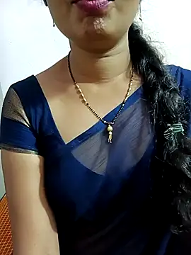 Snapshot of tina_rosy chatting on February 27, 2025, 9:36 pm tina rosy online show from February 27, 2025, 9:36 pm