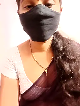 Snapshot of tina_rosy chatting on March 1, 2025, 5:38 pm tina rosy online show from March 1, 2025, 5:38 pm