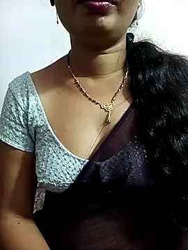 Snapshot of tina_rosy chatting on March 7, 2025, 9:51 am tina rosy online show from March 7, 2025, 9:51 am