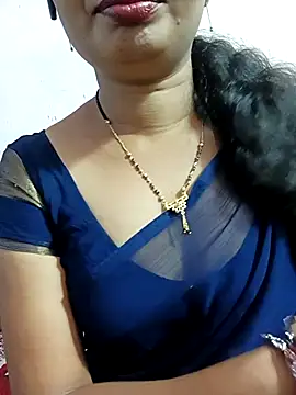 Snapshot of tina_rosy chatting on March 17, 2025, 6:11 pm tina rosy online show from March 17, 2025, 6:11 pm