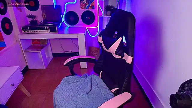 Snapshot of hannaa_jhoonson chatting on March 8, 2025, 4:23 am hannaa jhoonson online show from March 8, 2025, 4:23 am