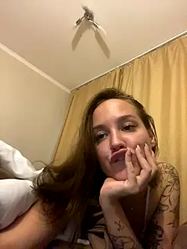 milkyWeyy online show from September 27, 2025, 6:24 pm