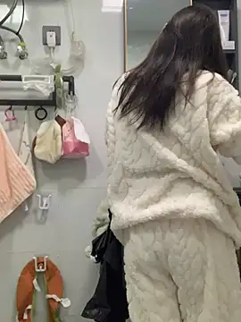 Aimeil online show from January 10, 2026, 7:32 am