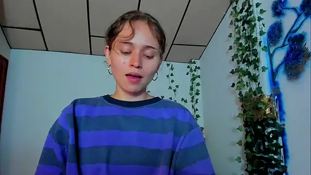 Snapshot of fulfill_fantasies1 chatting on February 19, 2026, 12:45 pm fulfill fantasies1 online show from February 19, 2026, 12:45 pm