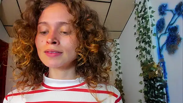 Snapshot of fulfill_fantasies1 chatting on February 24, 2026, 12:58 pm fulfill fantasies1 online show from February 24, 2026, 12:58 pm